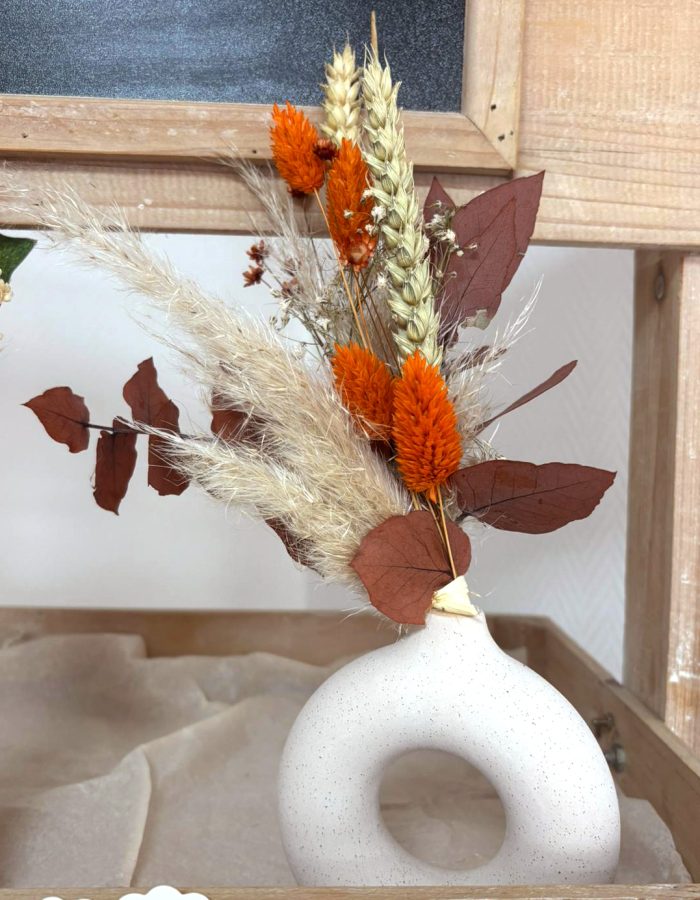 Vase anneau en fleurs séchées